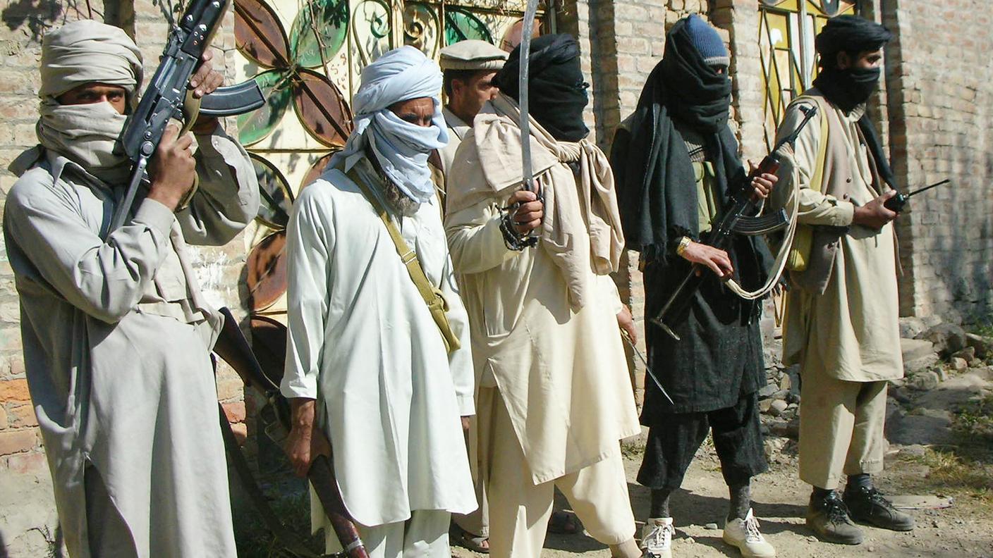 Un gruppo di talebani pachistani del TTP