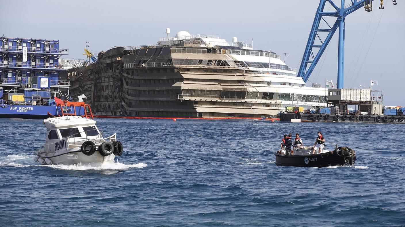 Costa Concordia Giglio 18.09.13 re.jpg