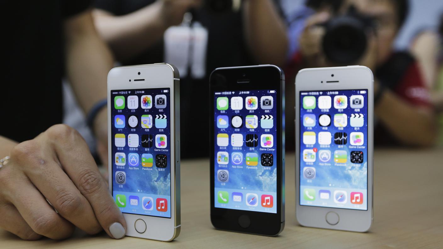 iphone 5s 8 (reuters)