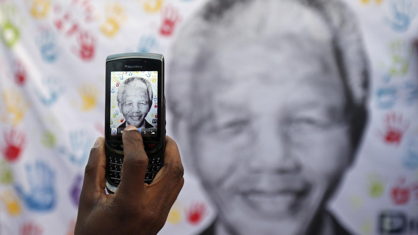 L'ex presidente sudafricano Nelson Mandela