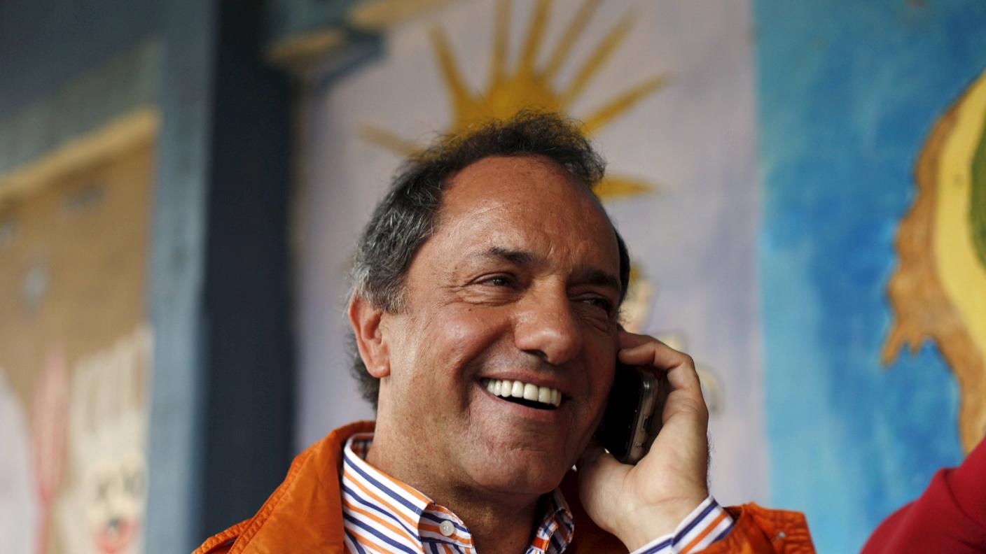 Daniel Scioli, il candidato governativo che guida le primarie in Argentina