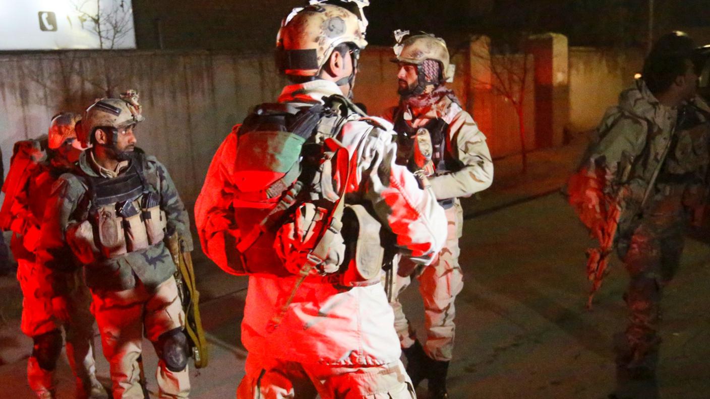 Le forze dell'ordine sul luogo dell'attentato