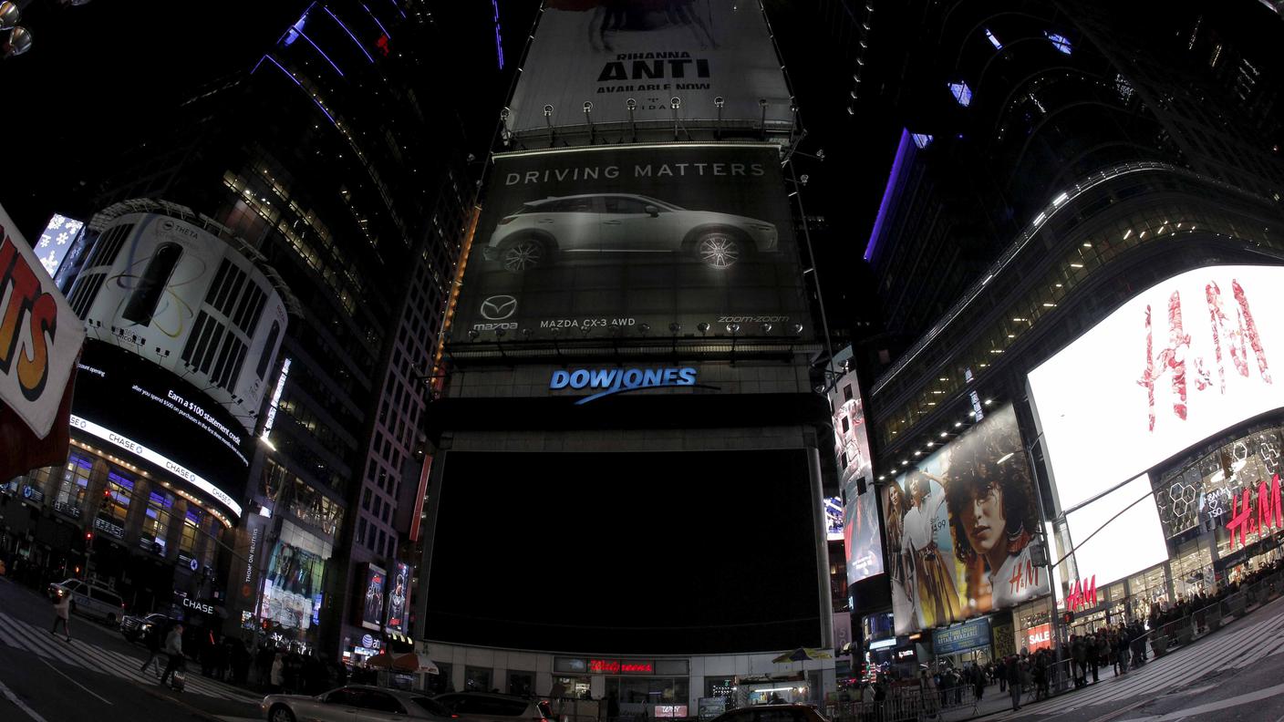 Times Square a New York praticamente al buio