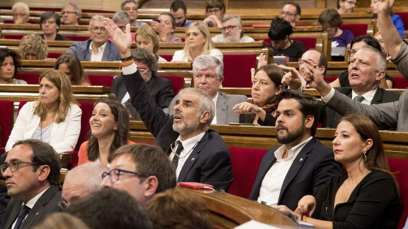 La discussione si è fatta animata all'interno del Parlamento catalano, mercoledì