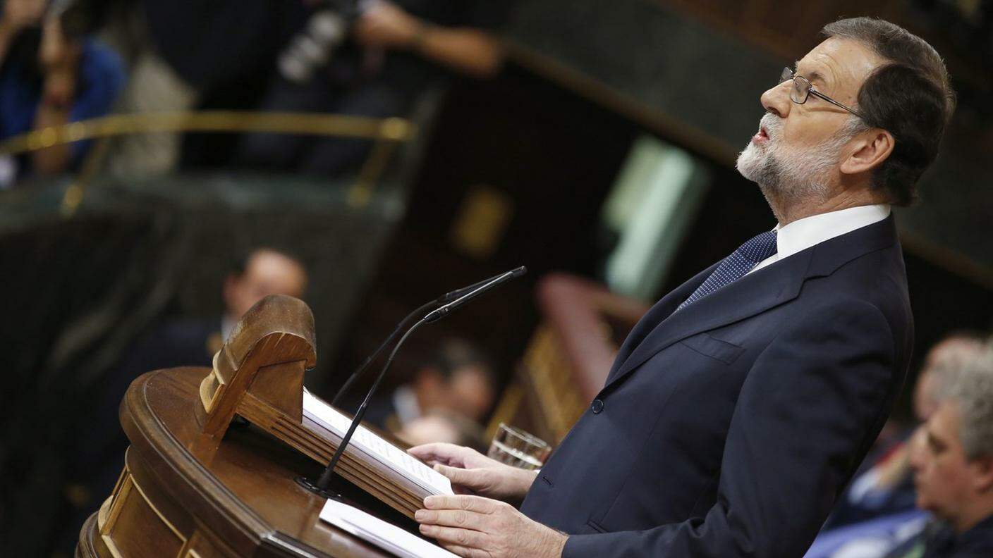 Il premier Mariano Rajoy durante il suo intervento in Parlamento mercoledì