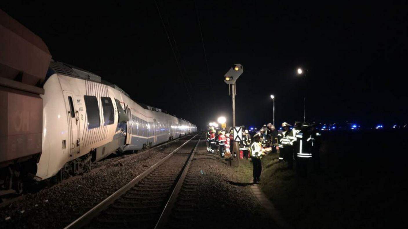 Le prime immagini dell'incidente ferroviario