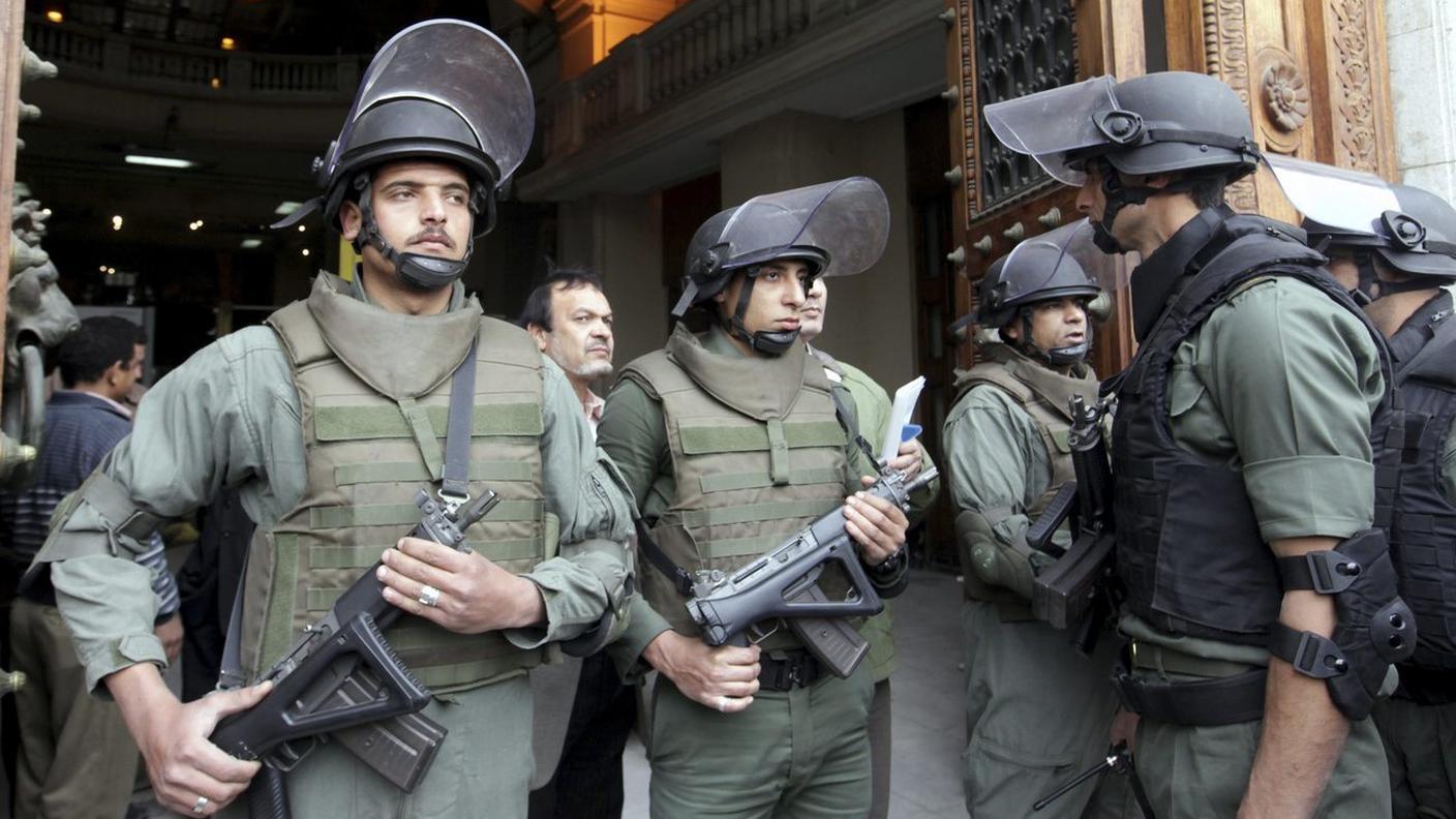 Un gruppo di agenti delle forze speciali egiziane