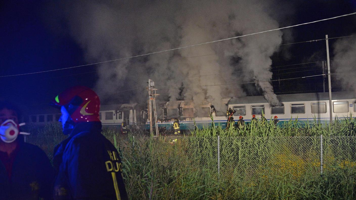 Fumo e fiamme ma nessun ferito