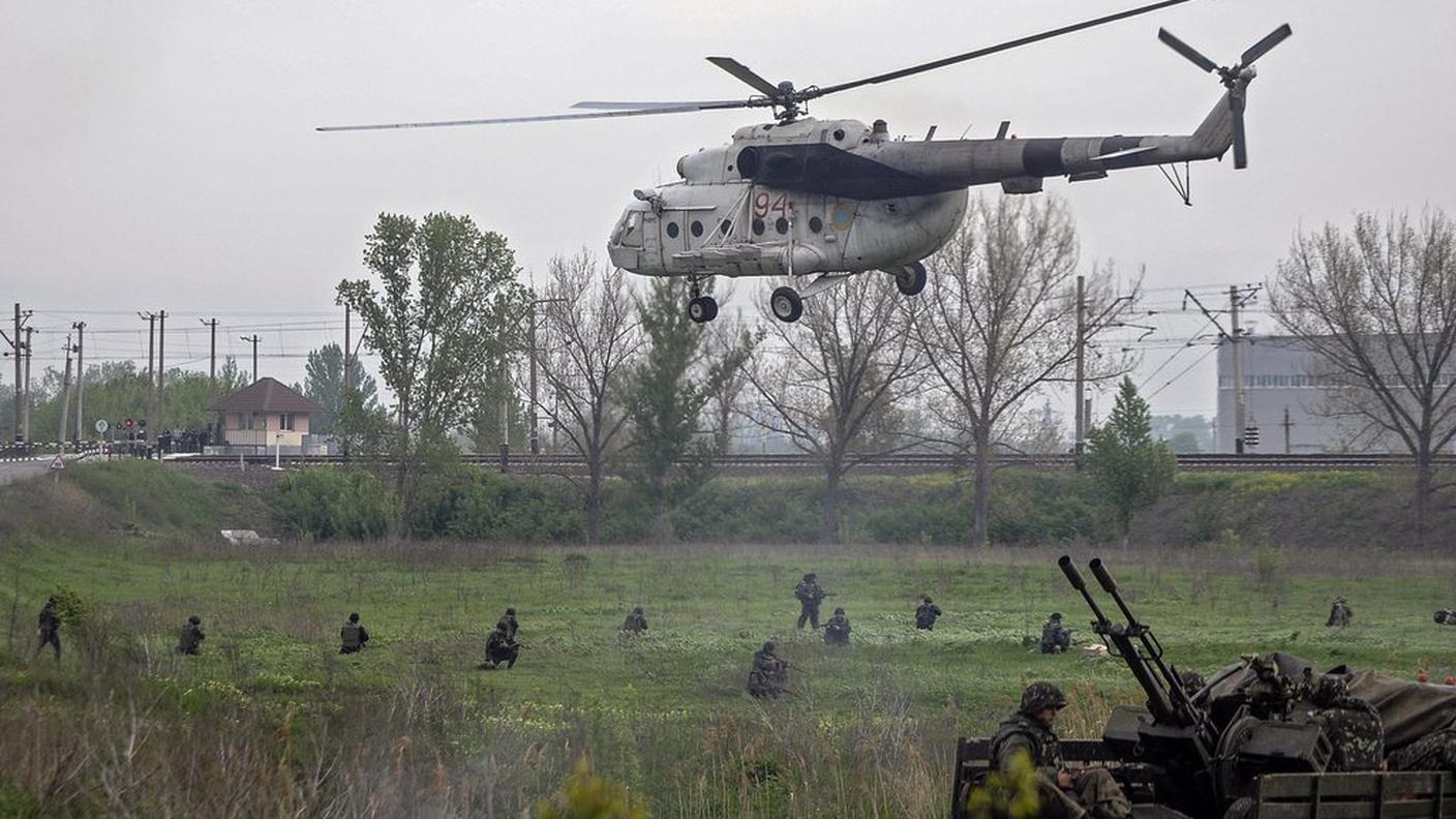 Un elicottero militare dell'aviazione ucraina