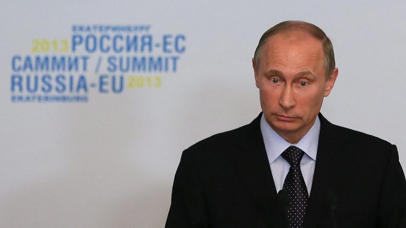 giugno 04.06.2013 putin gay 1.piano.JPG