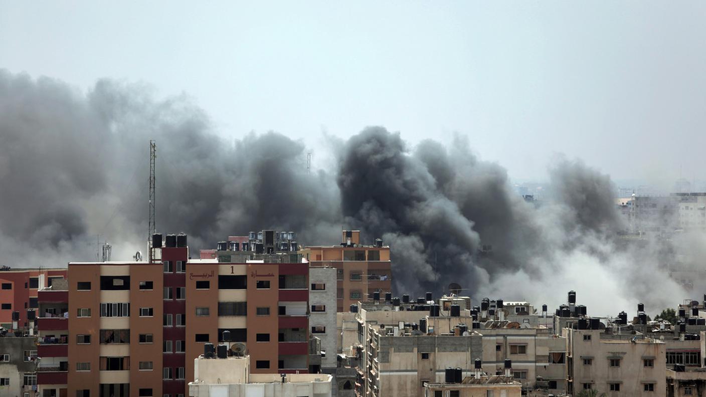 Un razzo israeliano colpisce un ospedale a Gaza