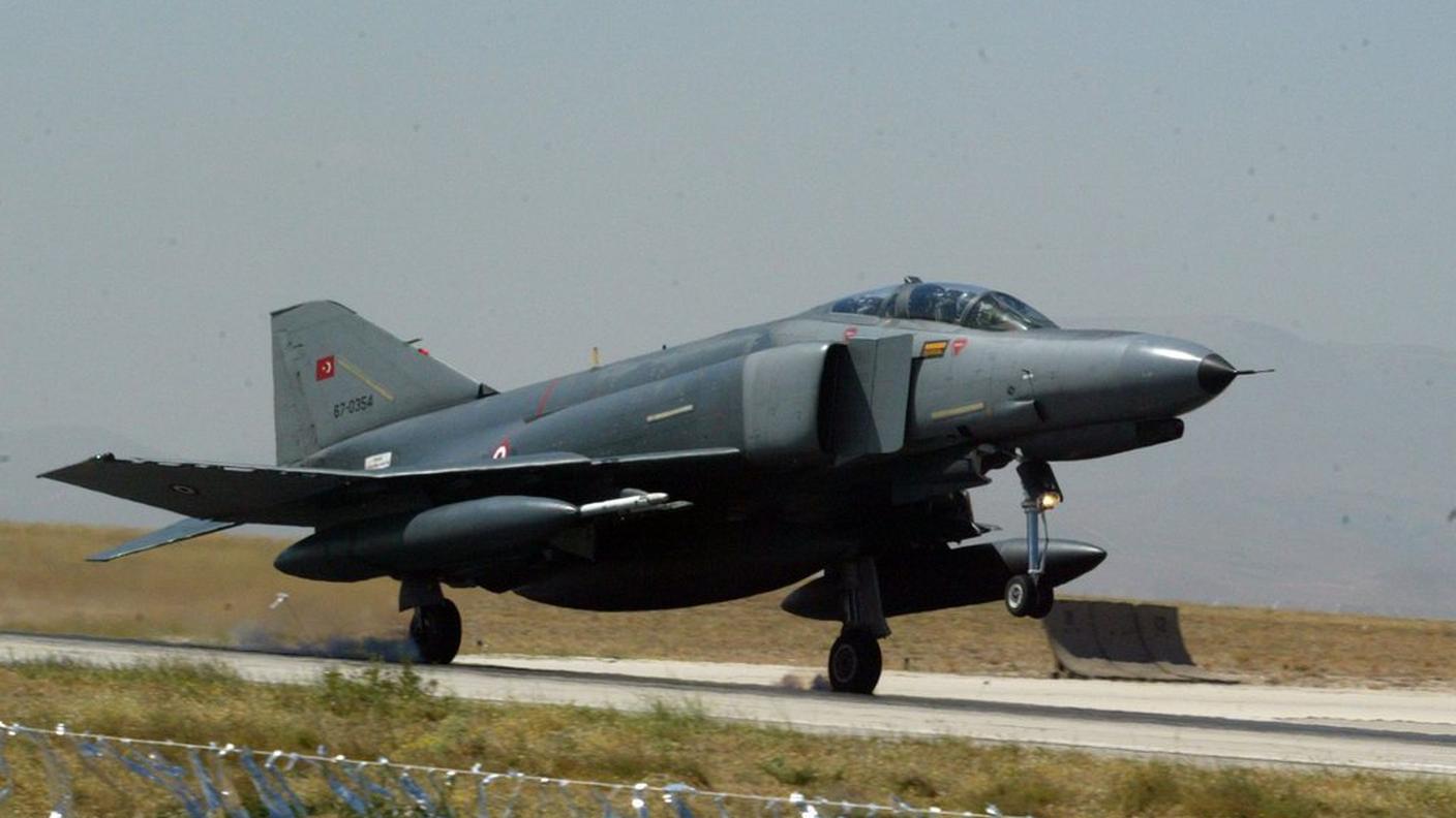 ky_f4_phantom.jpg
