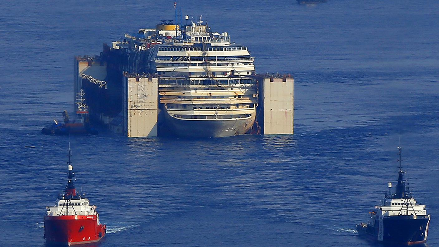 La Costa Concordia vede Genova