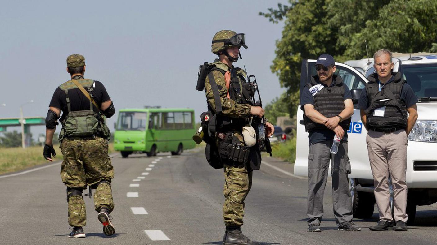 Mercoledì gli esperti OSCE sono stati fermati a un posto di controllo dei separatisti tra Donetsk e Slavonst