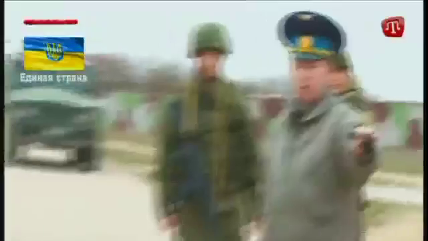 VIDEO - Le immagini delle tensioni tra miliziani filo russi e i soldati ucraini (ebu)