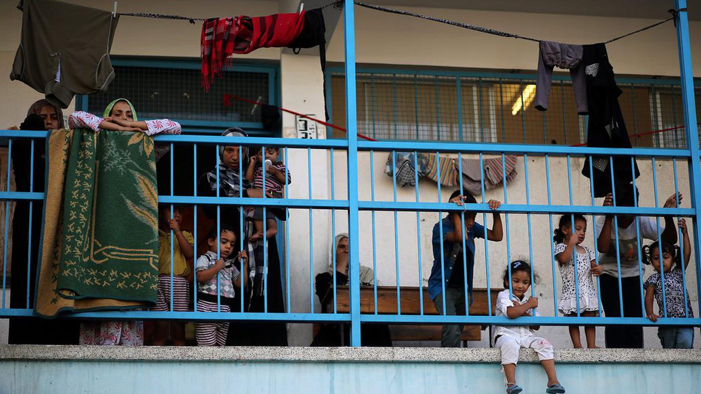 Mentre al Cairo si discute, a Gaza la gente tenta di tornare alla normalità