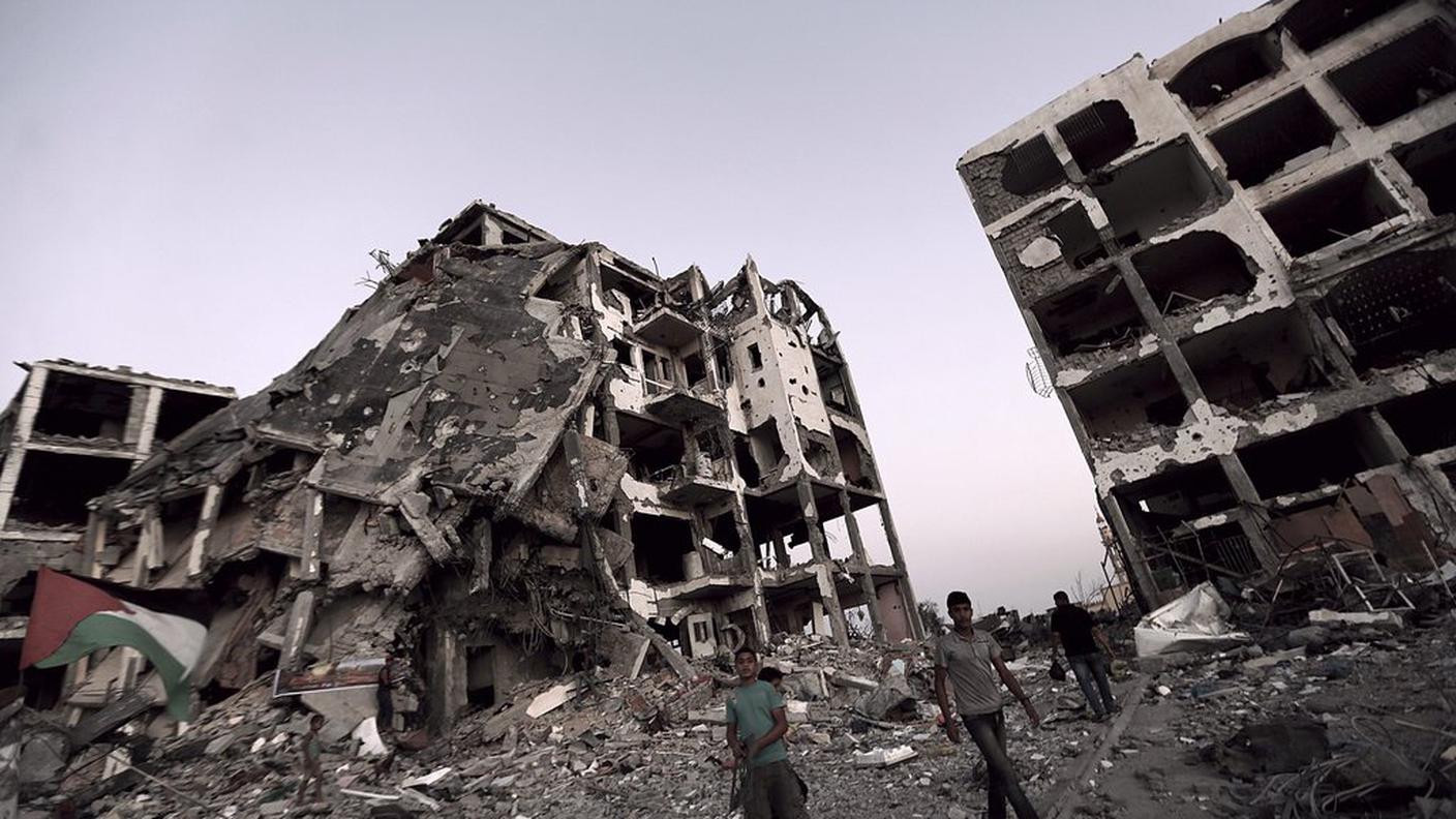 Case di Beit Lahiya sventrate dai bombardamenti