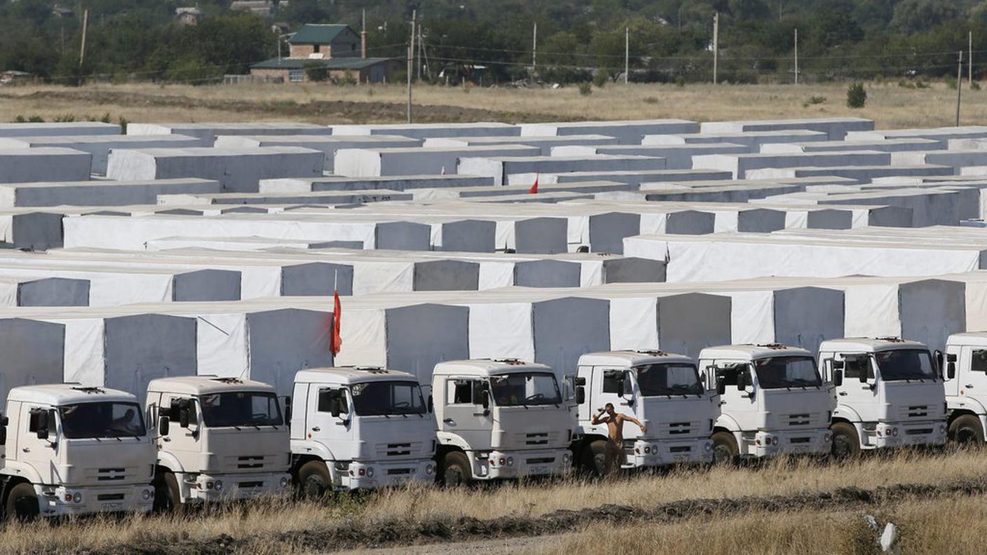 I mezzi pesanti sono bloccati da giovedì a 30 chilometri dalla frontiera
