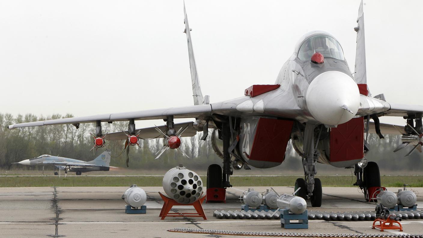 Un MiG 29 ucraino, simile a quello abbattuto, con i suoi armamenti