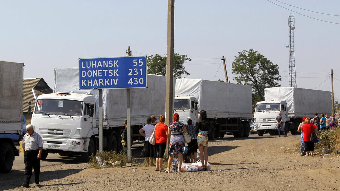La colonna di camion inviata dai russi nell'est dell'Ucraina