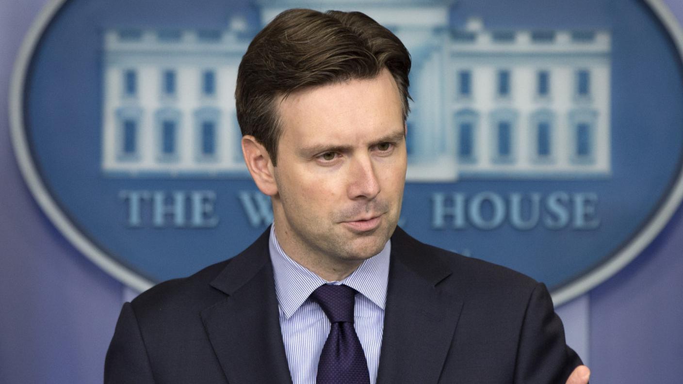 Il portavoce della Casa Bianca, Josh Earnest, non è in grado di confermare l'autenticità del filmato