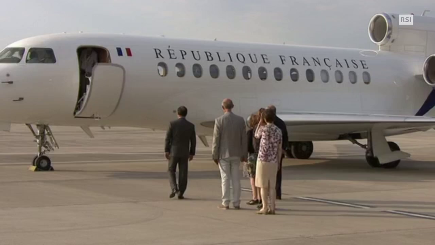 Hollande e Fabius accolgono Isabelle Prime