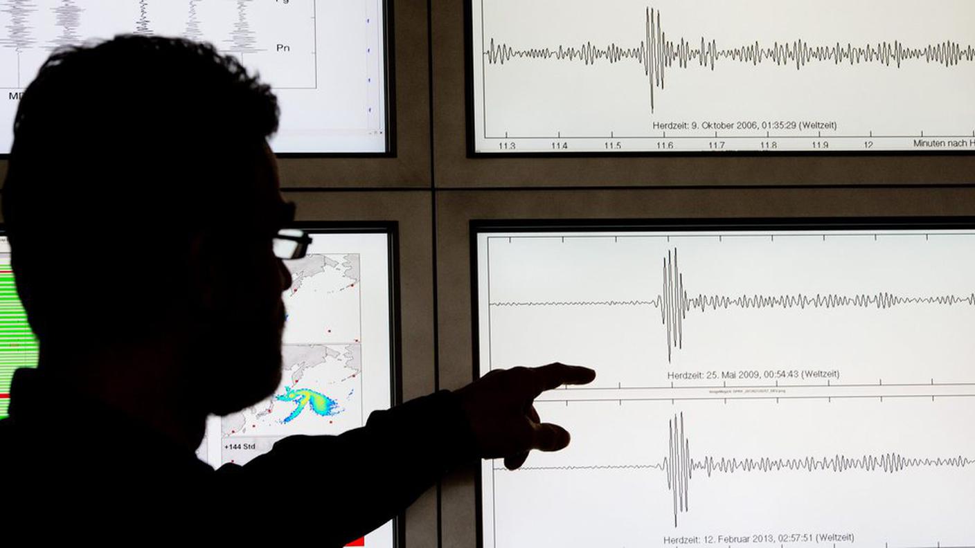 Popolazione invitata a lasciare le coste