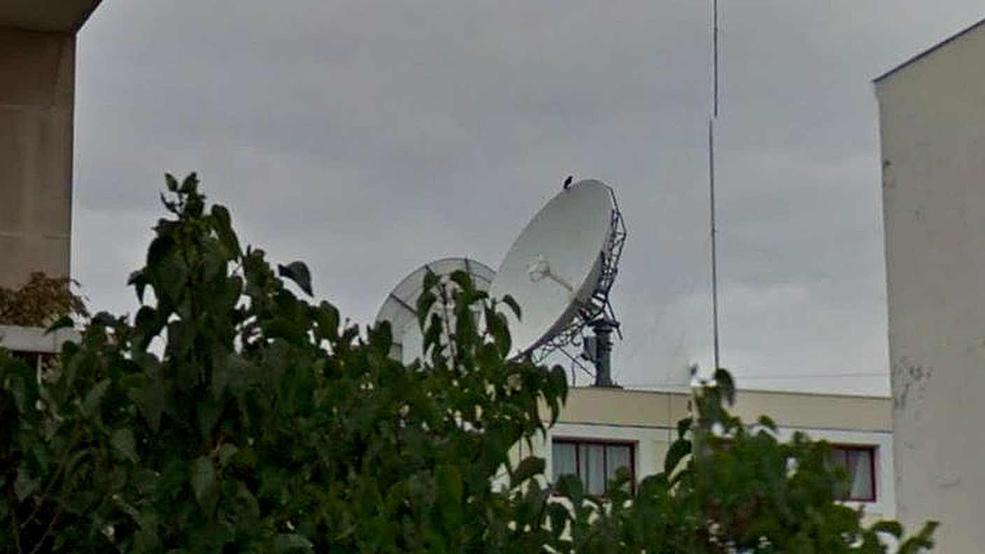 Le antenne al centro del caso
