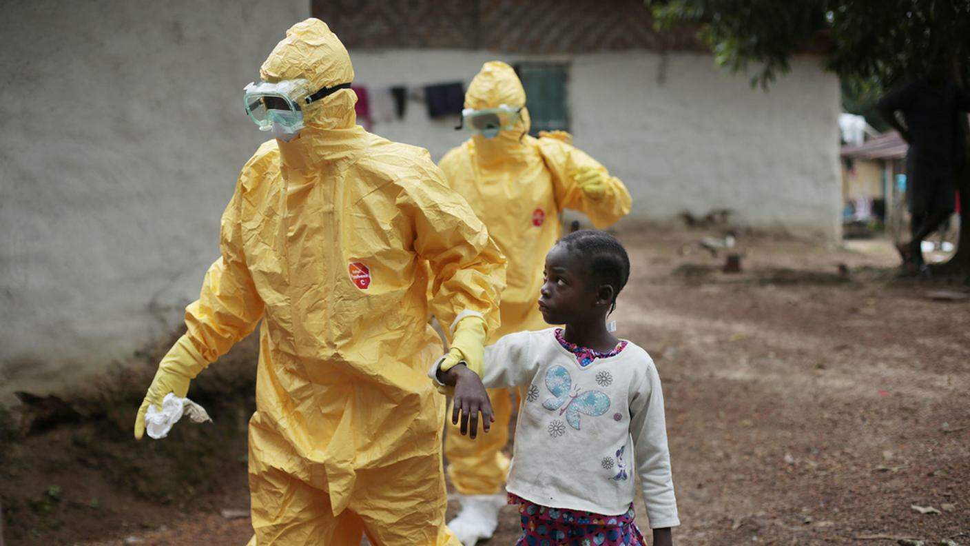 L'epidemia continua a uccidere in Guinea, Liberia e Sierra Leone
