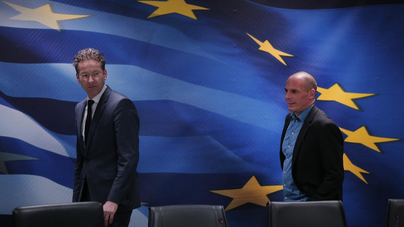Il capo dell'eurogruppo con il ministro delle finanze ellenico