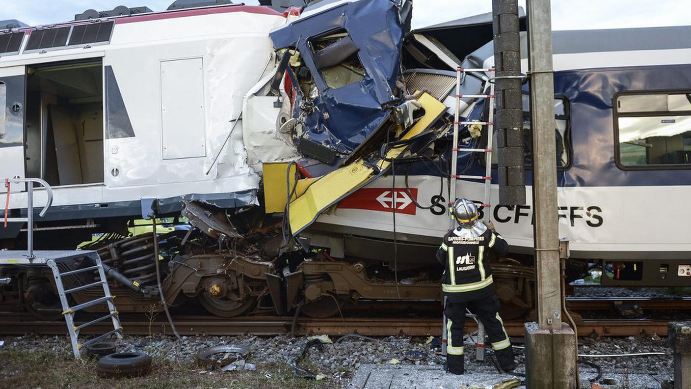 Il 24enne ai comandi dell'altro convoglio era morto sul colpo