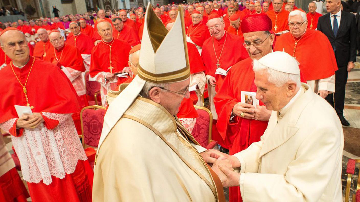 L'incontro fra il Pontefice e il Papa emerito