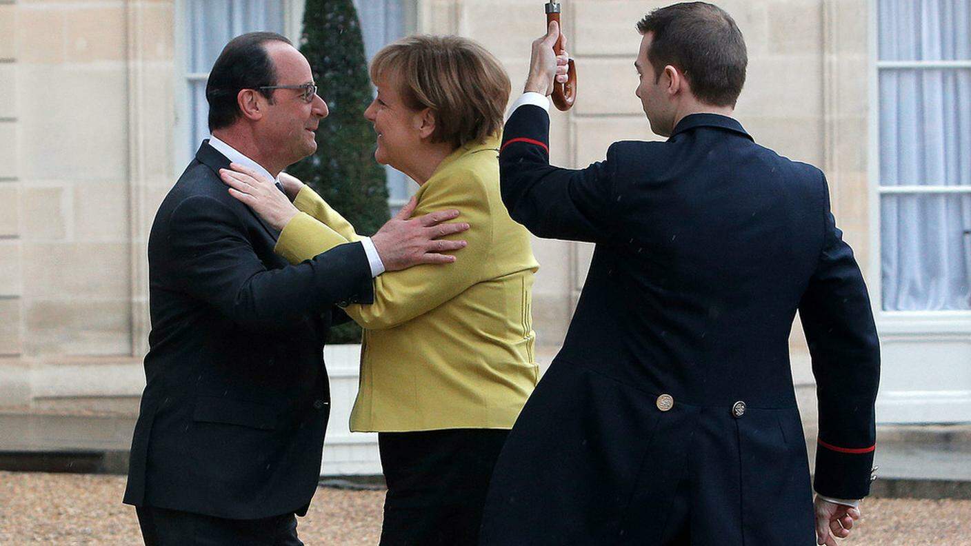 Angela Merkel ospite oggi di François Hollande per preparare il prossimo vertice del G7
