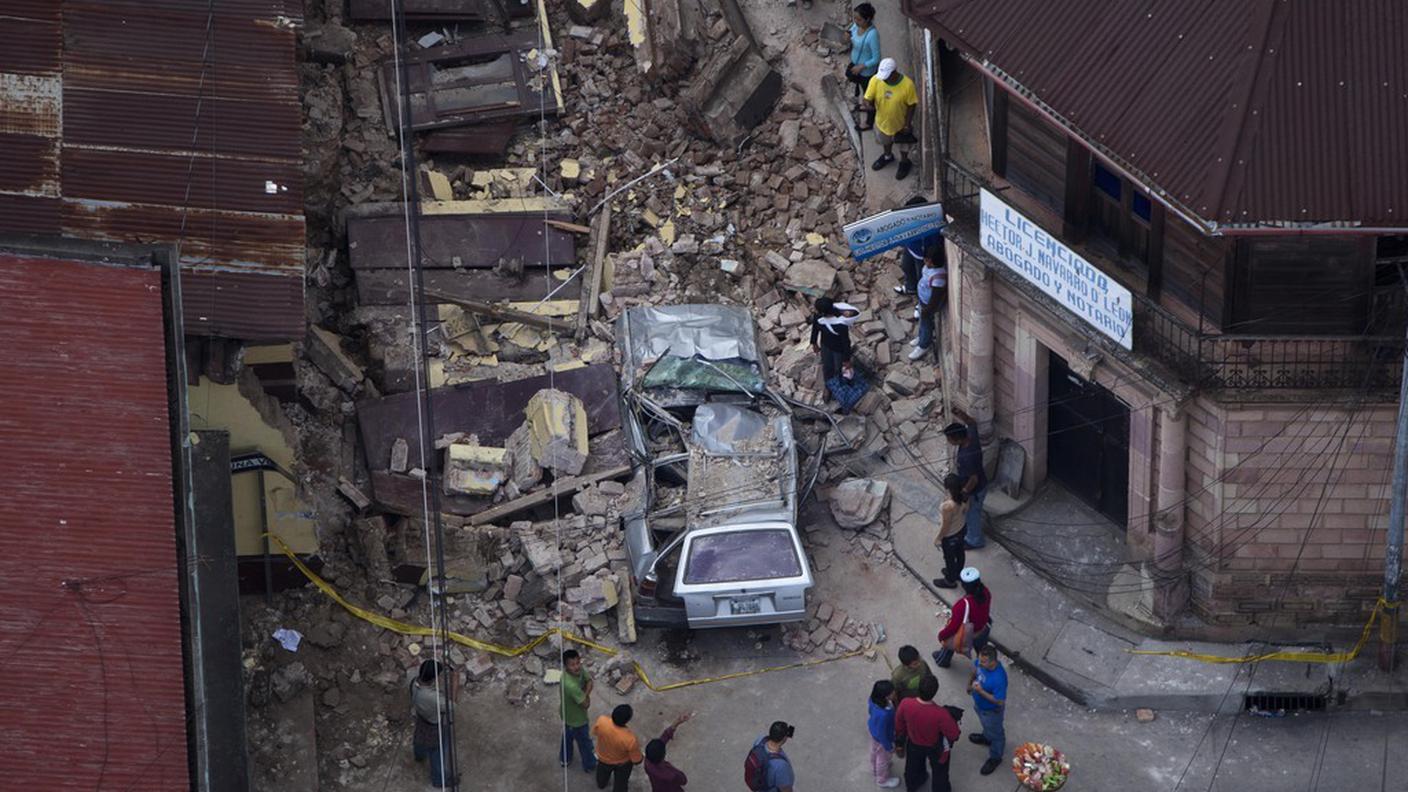 terremoto guatemala 2012 5 ky.jpg