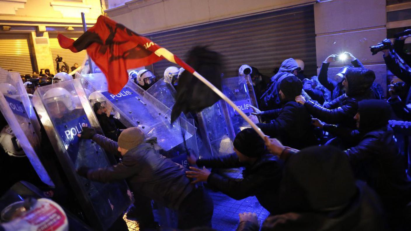 proteste turchia istanbul 11 3 14 ky 4.JPG
