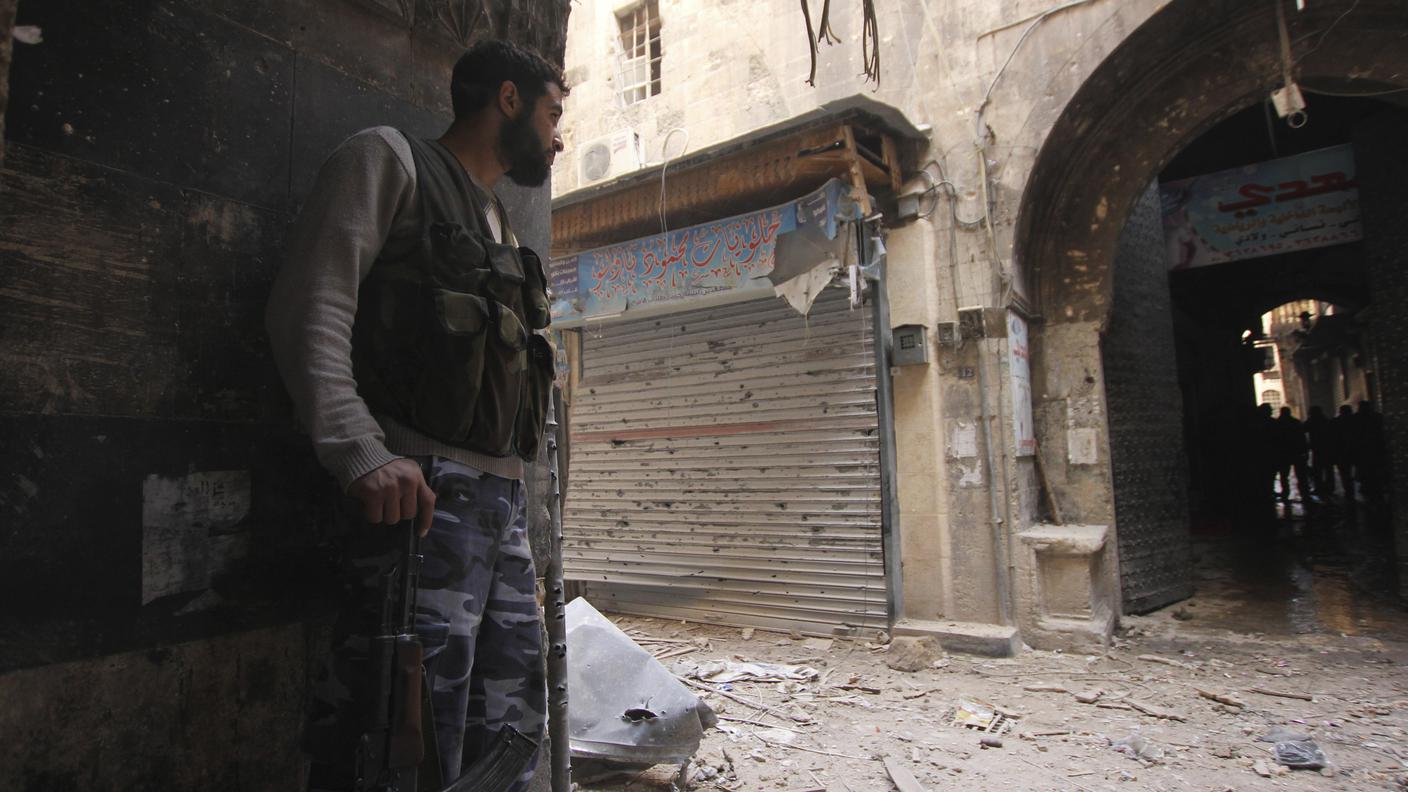 siria ribelli aleppo 2 2013rt.jpg