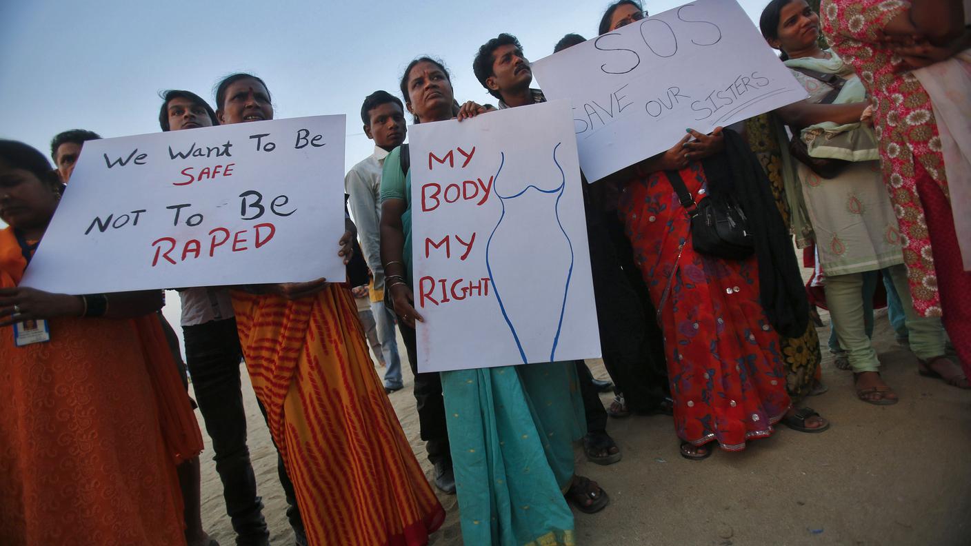 RTR New Delhi stupro 27 12 12.jpg