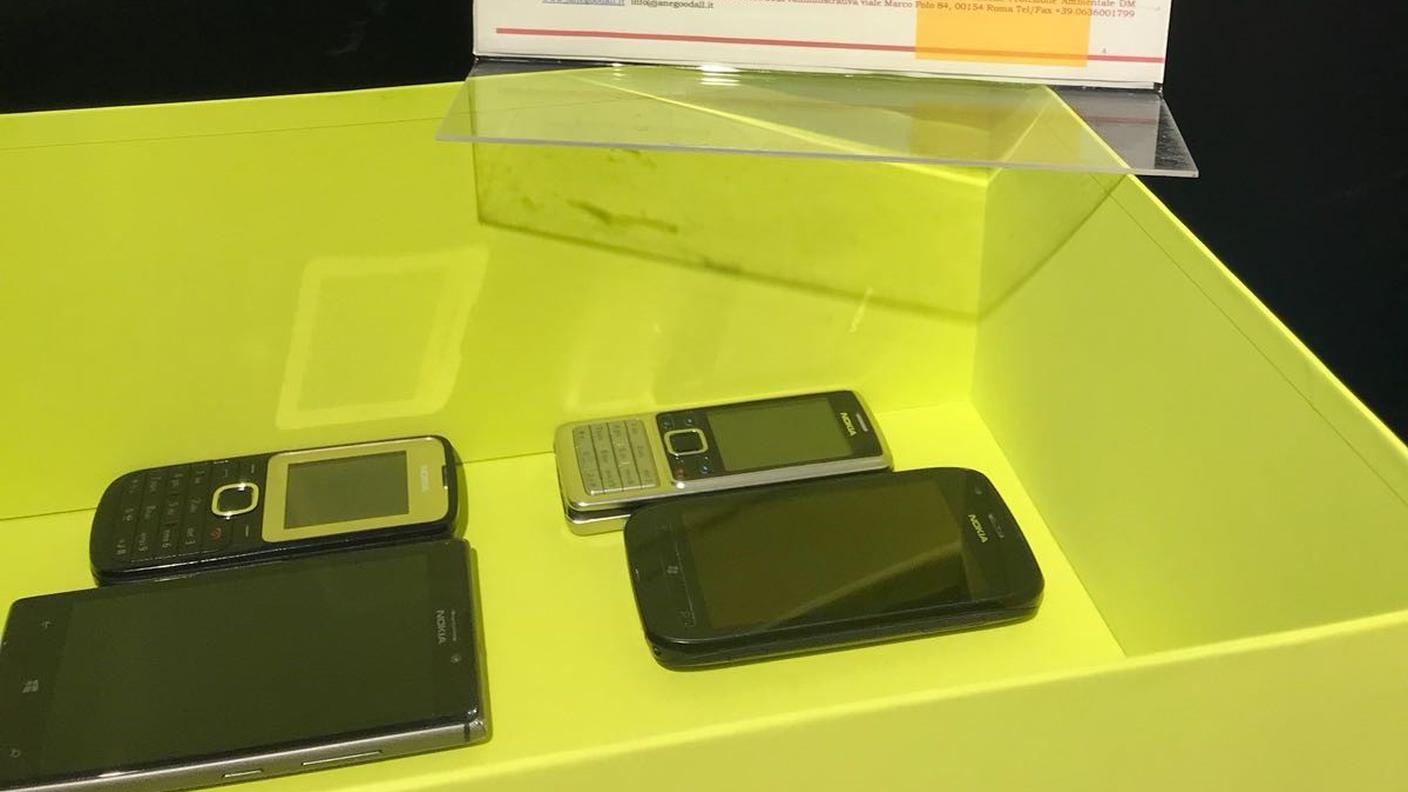 C'è chi ha già portato il suo vecchio cellulare! Grazie