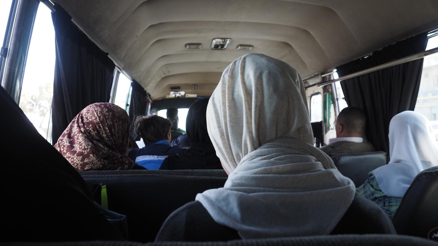 Profughi in viaggio per la Giordania