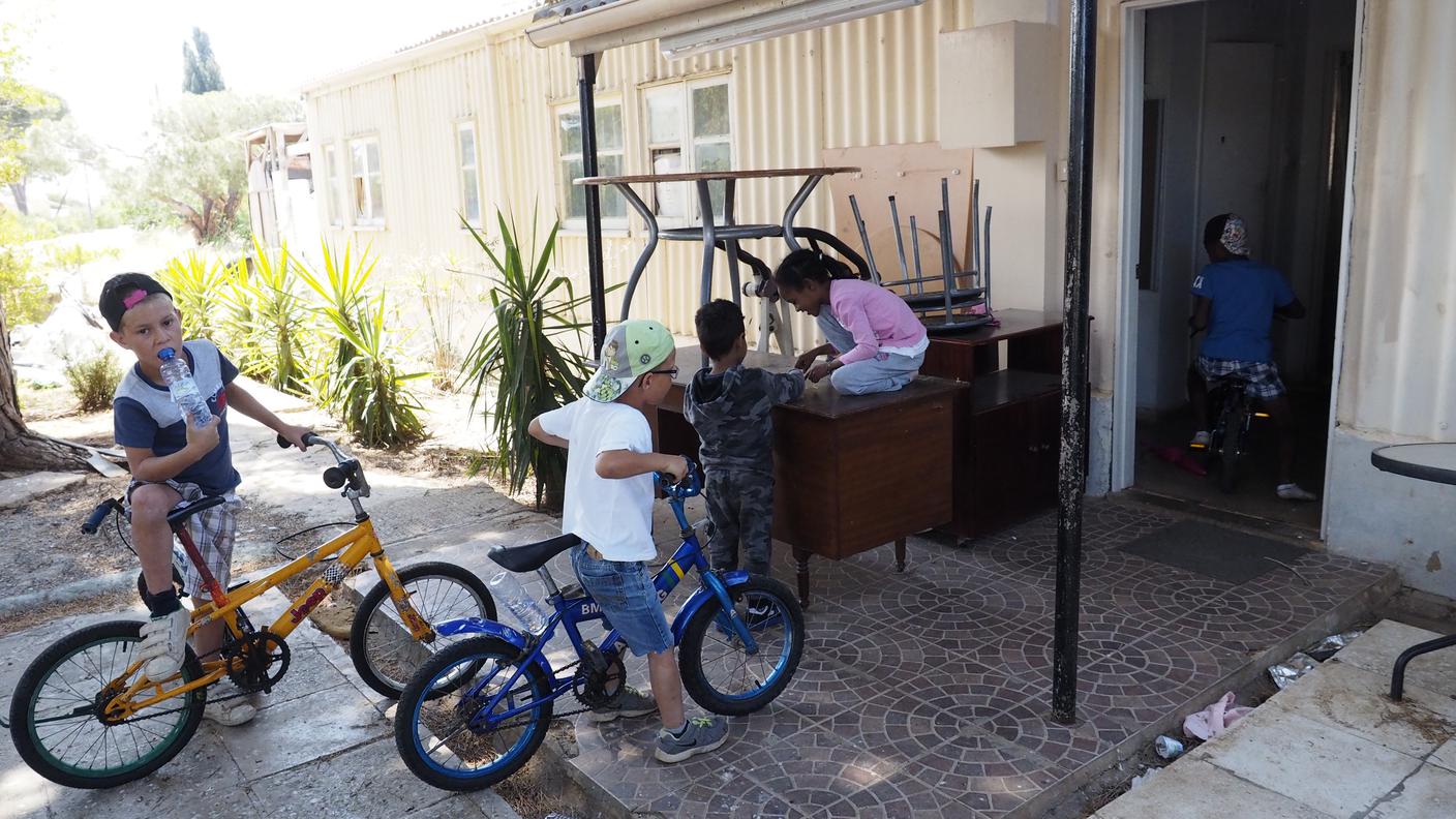 Un gruppo di bambini nati a Richmond Village