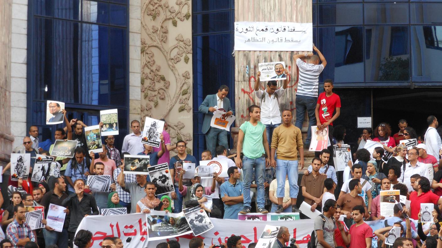 Una protesta al sindacato dei giornalisti egiziani nel 2012 