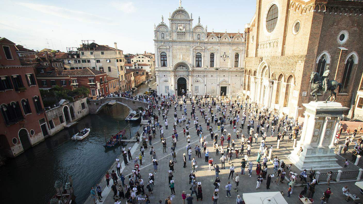 Il 1.giugno 2020 il Campo S.S. Giovanni e Paolo a Venezia è stato il teatro di un flashmob con più di 1000 partecipanti