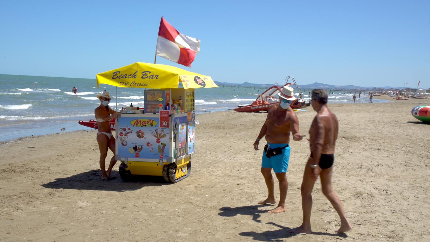 Affari in calo anche per i venditori ambulanti