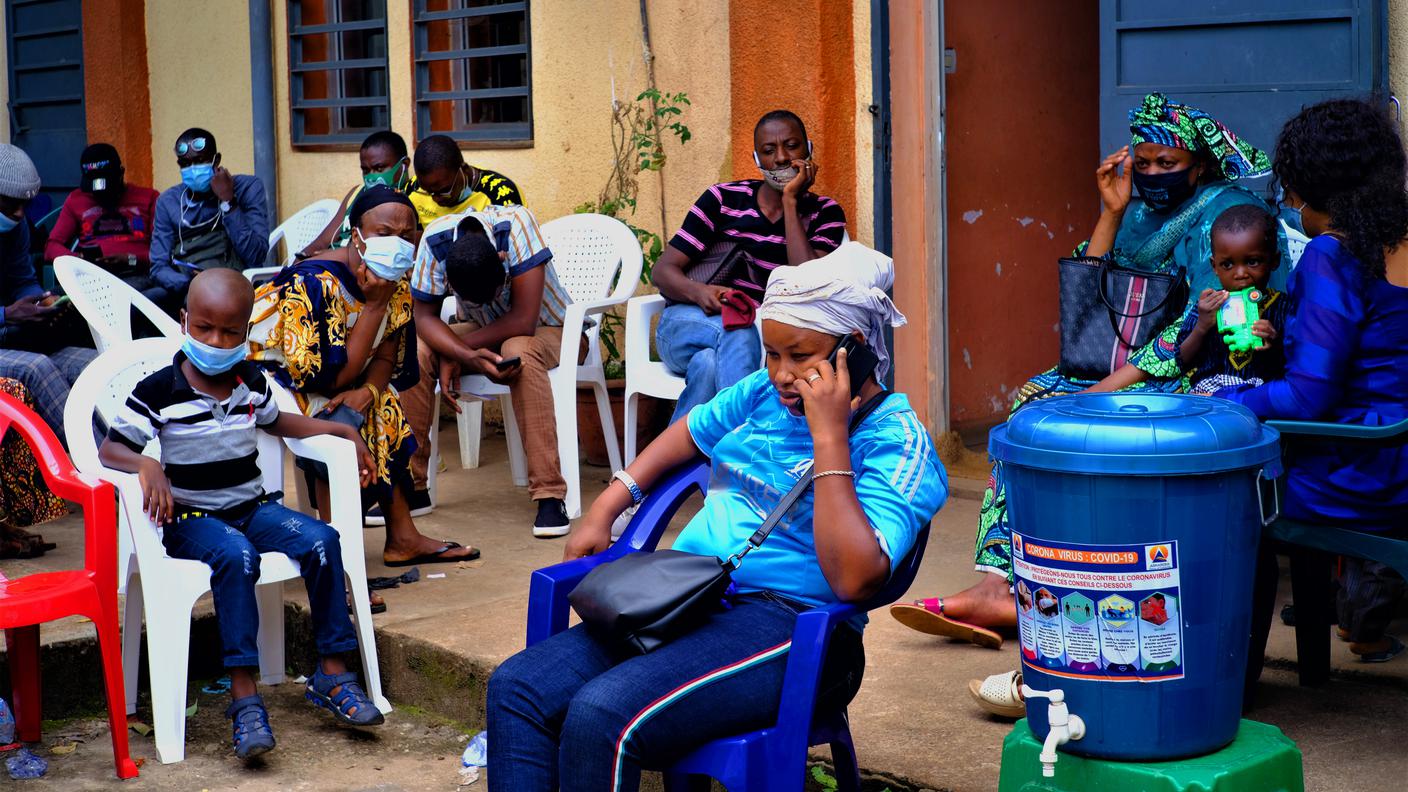 In tutta la Guinea Conakry c’è un solo centro/laboratorio adibito per processare i tamponi che rivelano la presenza del virus