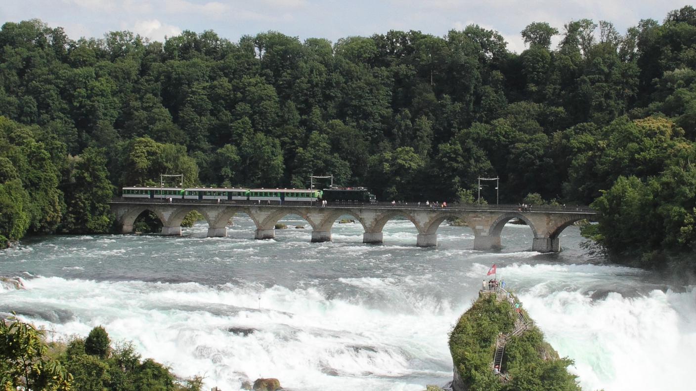 Dai treni storici si osservano panorami unici