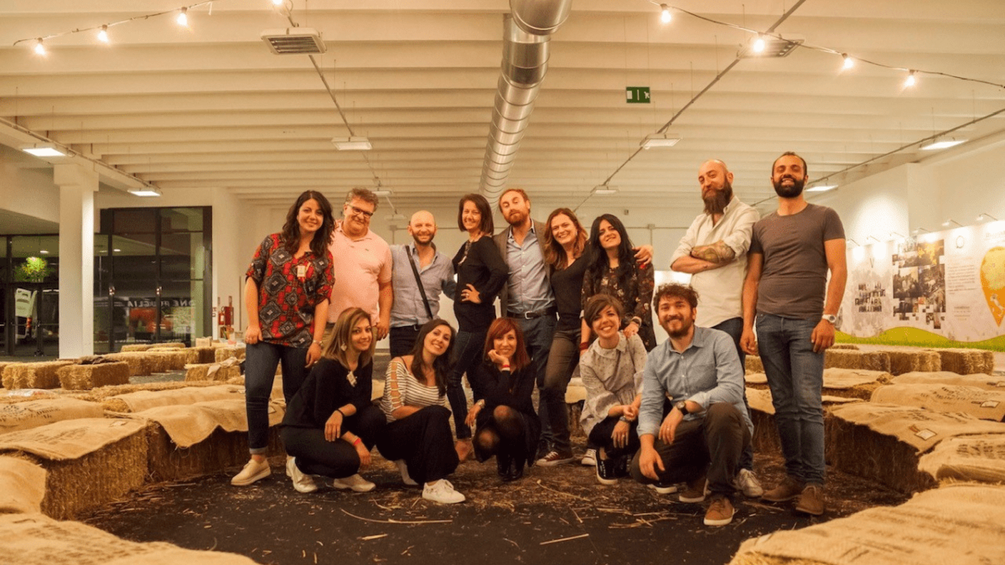 I giovani agricoltori di VaZapp durante un incontro