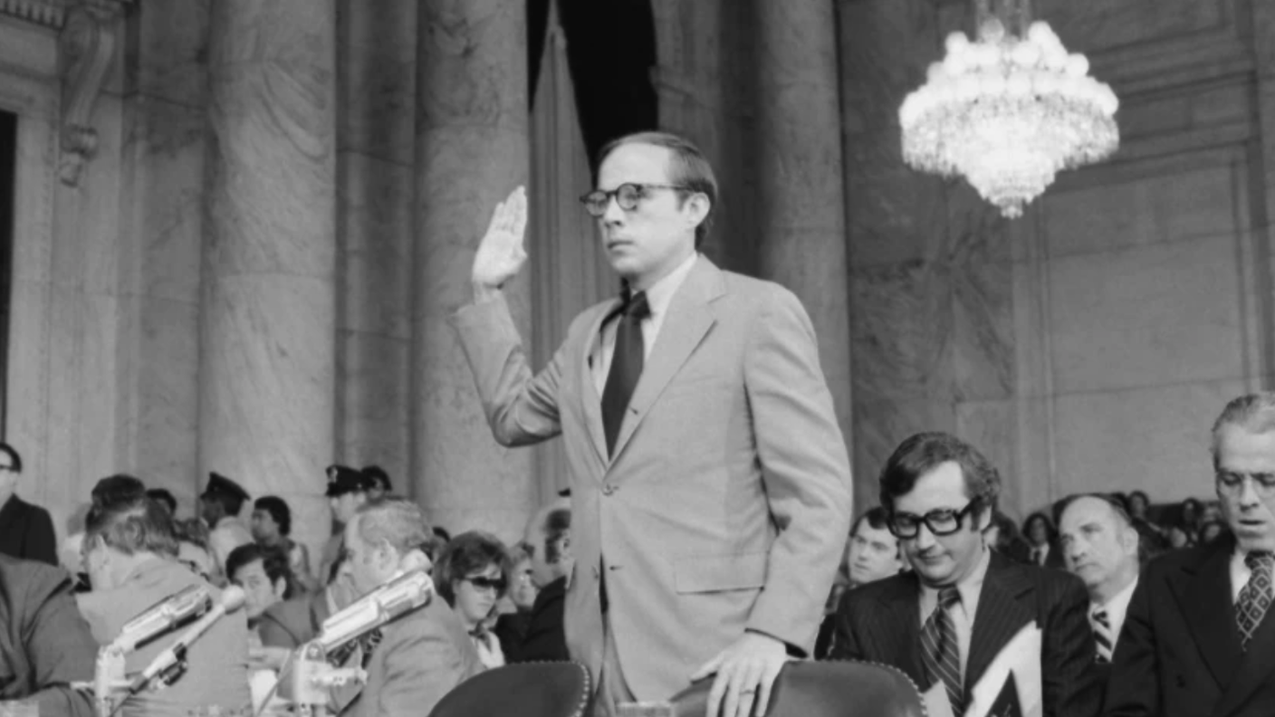 John Dean durante le udienze della Commissione Watergate