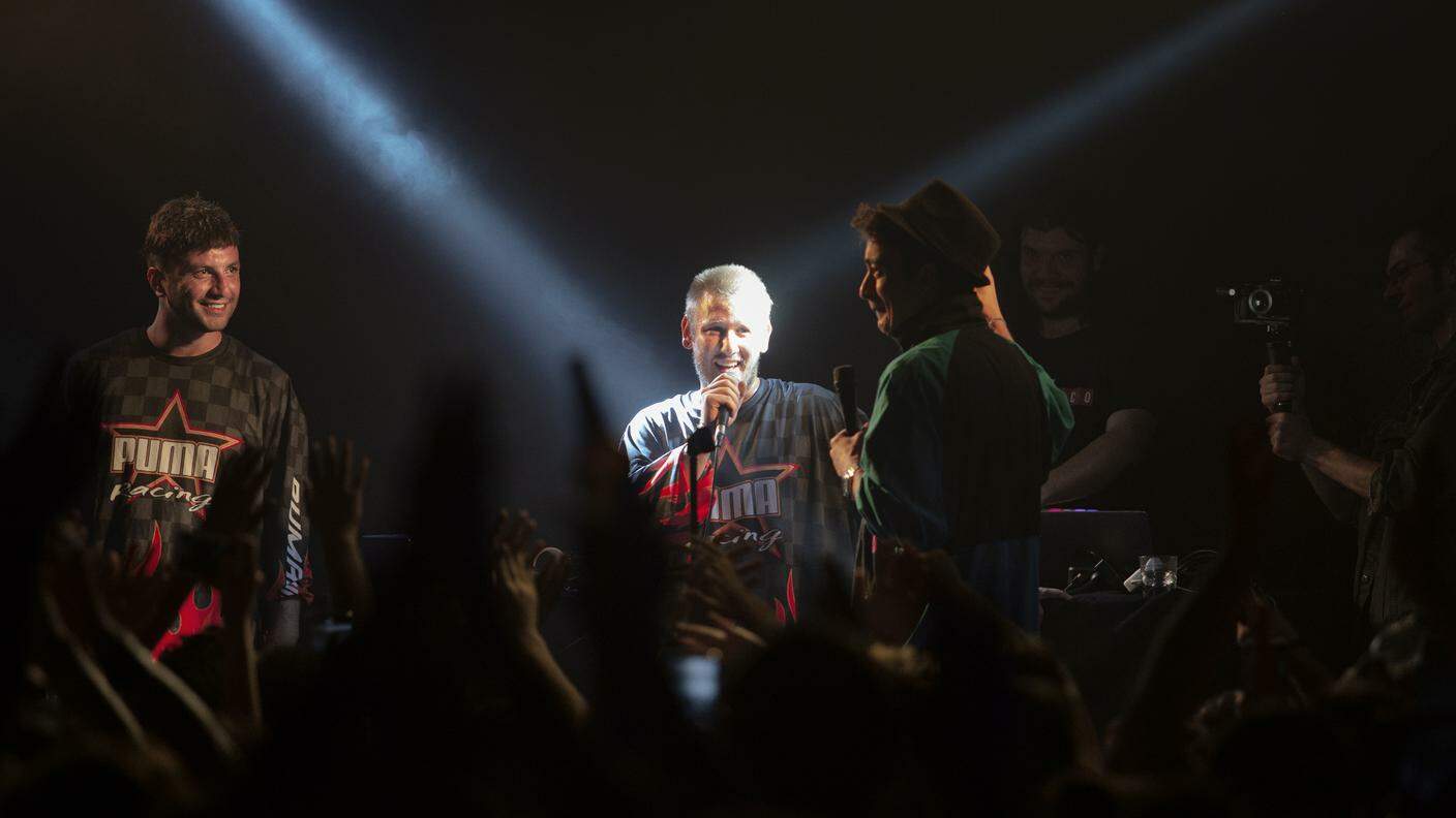 Il primo concerto a Istanbul dopo il grande successo di SUSAMAM si è tenuto a Beşiktaş,all'IF Performance Hall, il 2 ottobre 2019