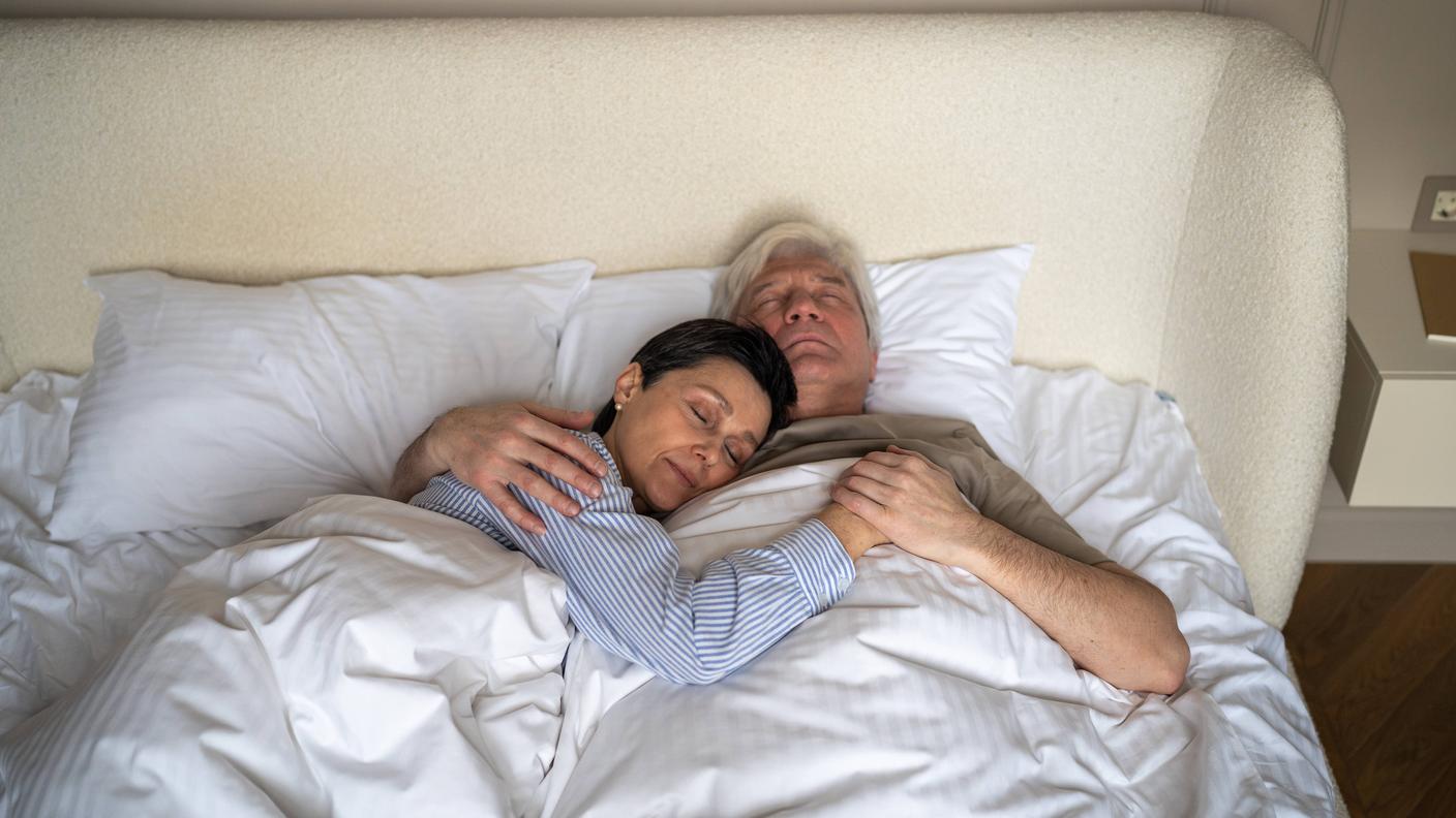 Dormire bene in coppia è fondamentale per una relazione a lungo termine