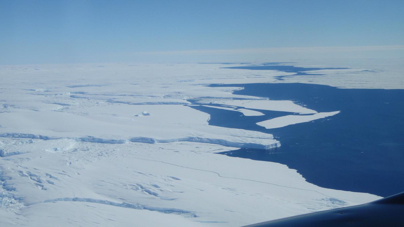 Il ghiacciaio Totten, il quarto più grande al mondo, fonde